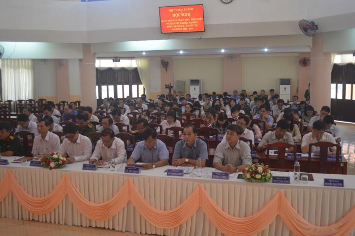 Hòa Thành triển khai quán triệt Nghị quyết Đại hội Đảng bộ thị xã Hòa Thành  Lần thứ XII nhiệm kỳ 2020-2025